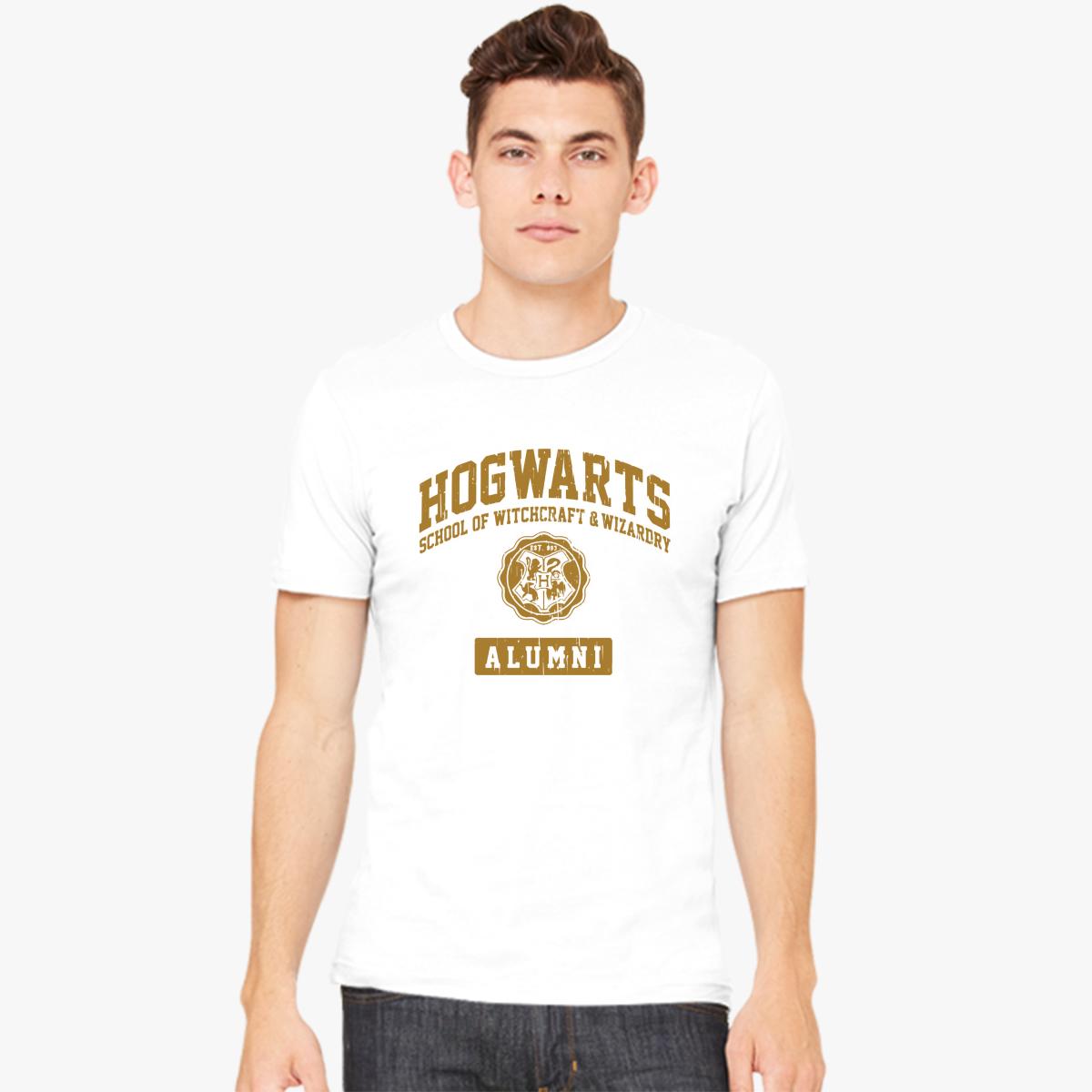 Hogwarts Alumni (Gold) Men's T-shirt